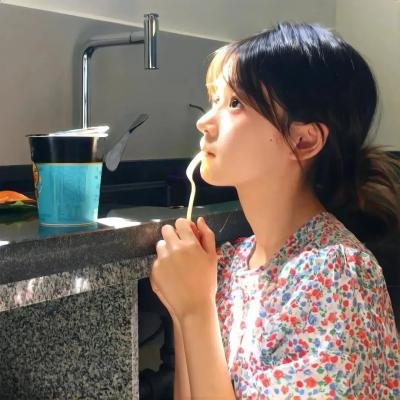 动态漫画·开局强吻裂口女
